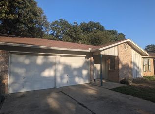 6501 Melinda Dr, Forest Hill, TX 76119