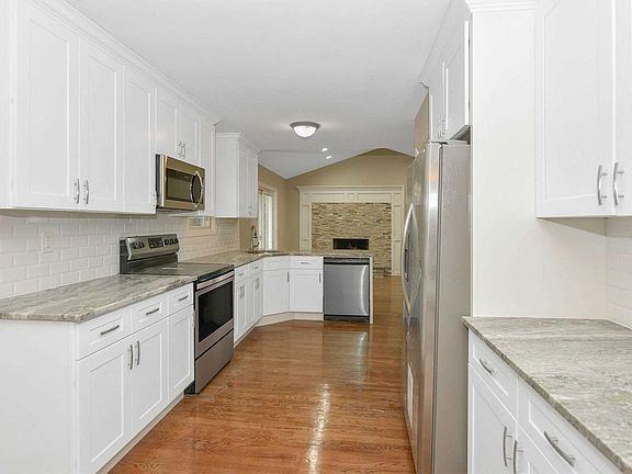 3rd image of 9 New Jersey Ave