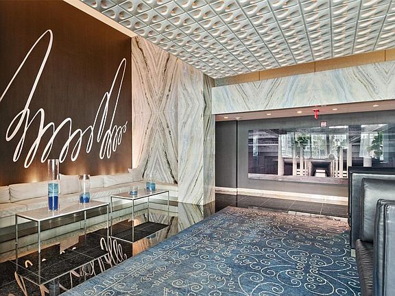 4th image of 325 Biscayne Blvd APT 2021