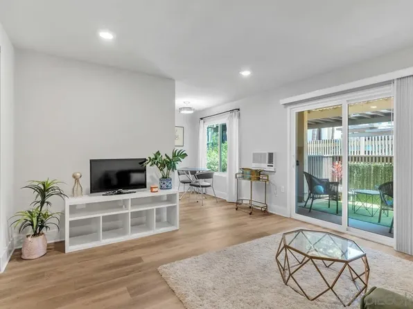 8644 Via Mallorca APT F, La Jolla, CA 92037