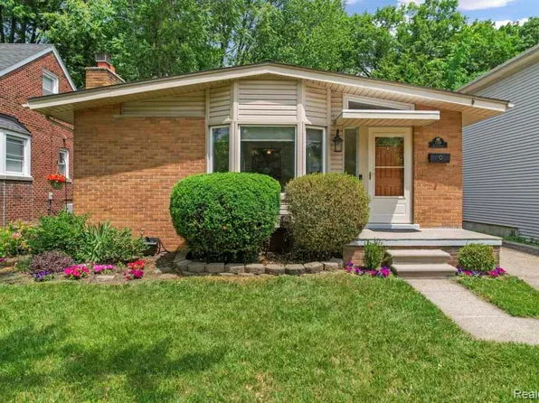 1219 Hendrickson Blvd, Clawson, MI 48017
