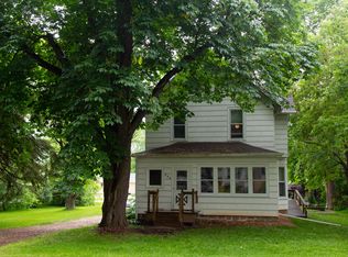 715 W 2nd St, Waldo, WI 53093