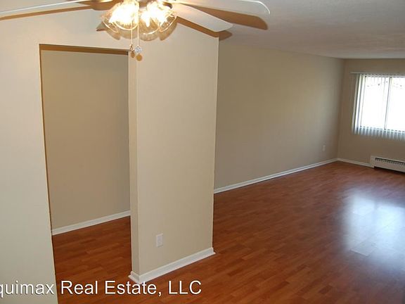 3rd image of 1184 Mackubin St APT 302