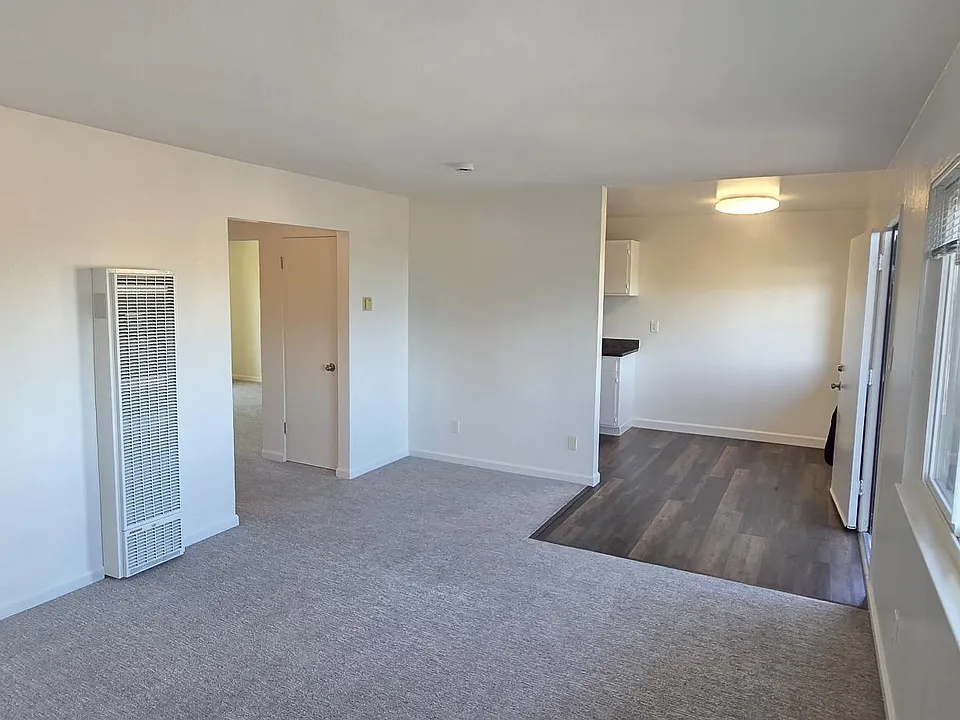 2270 John Ct #1