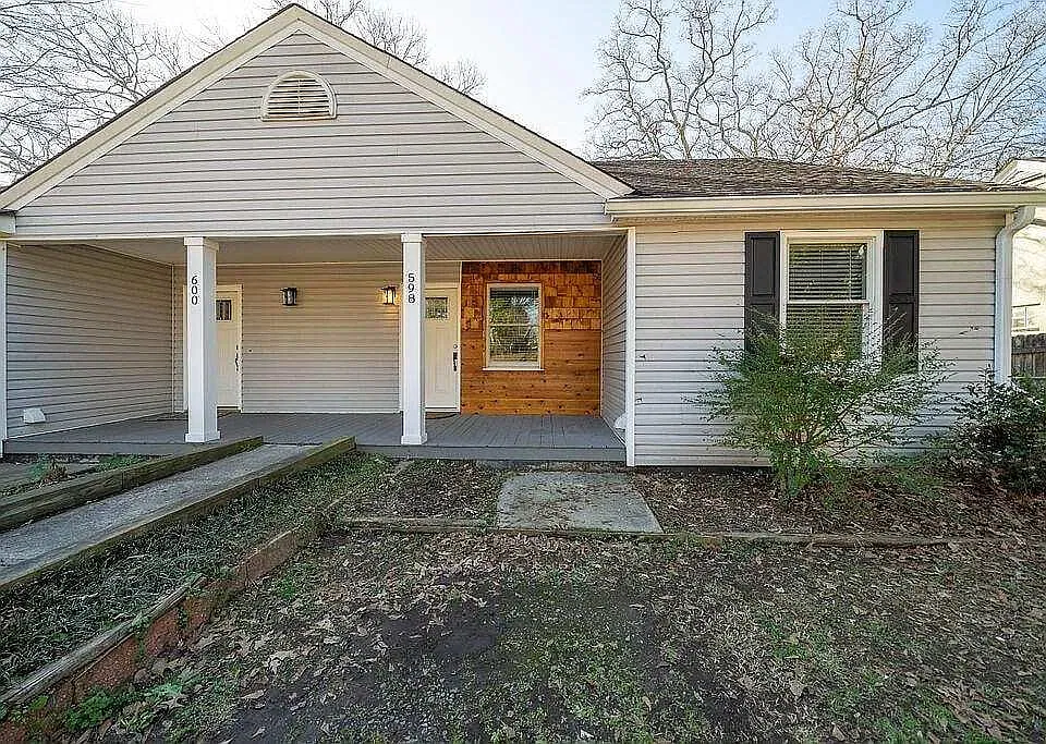 598 Frasier Street SouthEast - 1 — Photo 4
