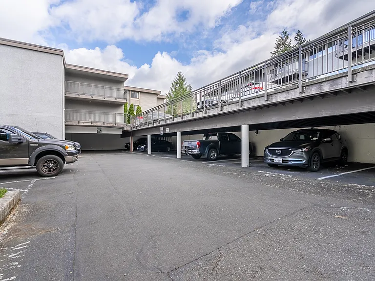 Park 433- Parking