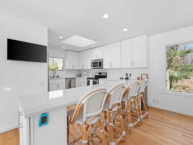35 Ely Brook Rd — Photo 36