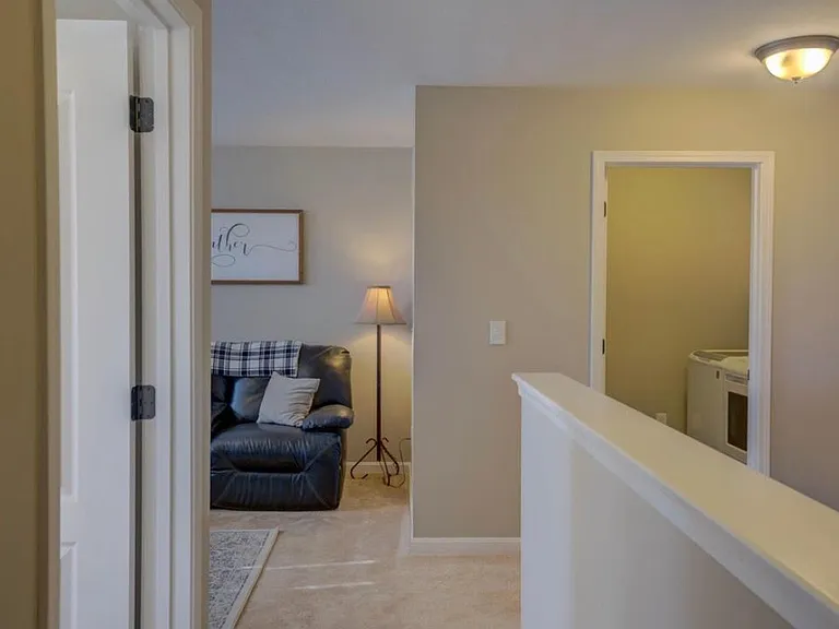 11916 Trottingham Cir — Photo 16