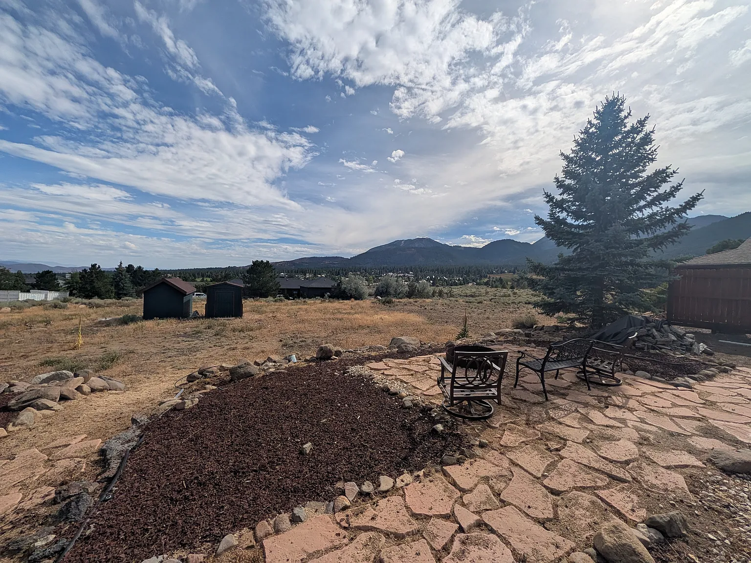 4 bed, 2379 sqft, $4,250 — Photo 3