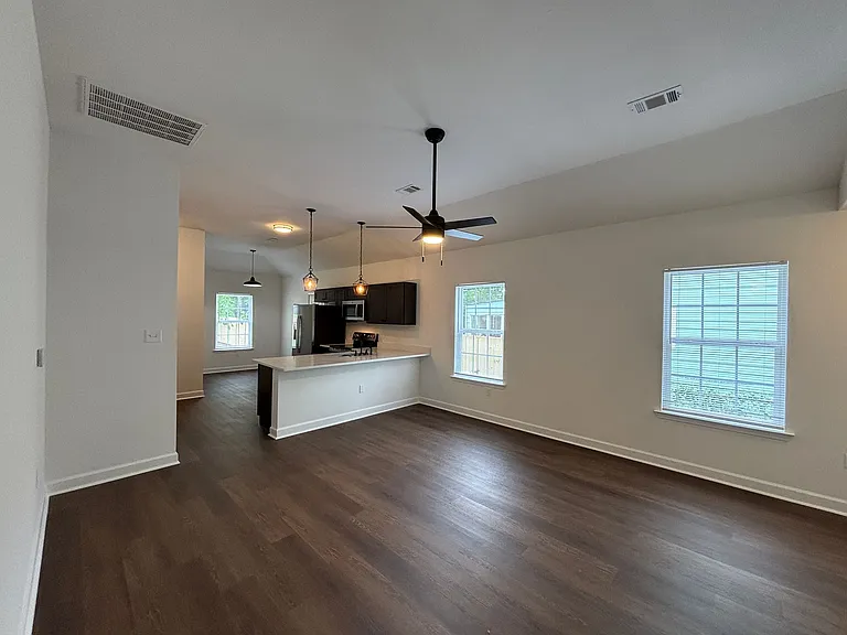 3005 Wolfe St — Photo 5