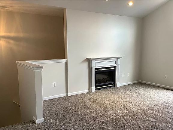5th image of 21207 Chesapeake Cir #1
