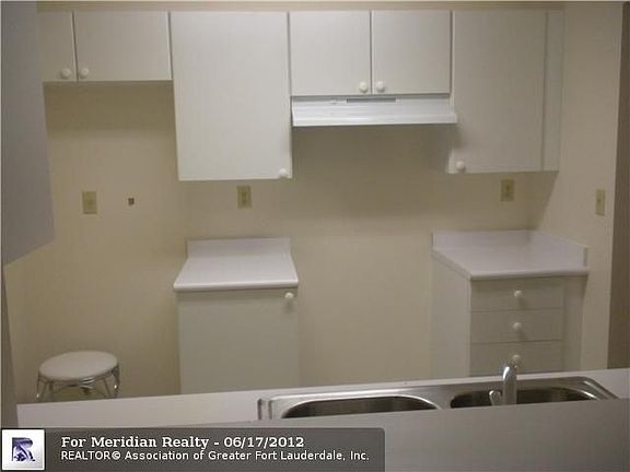 5th image of 3020 NE 32nd Ave APT 1506