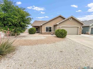 2132 N Homestead Dr, Hobbs, NM 88240