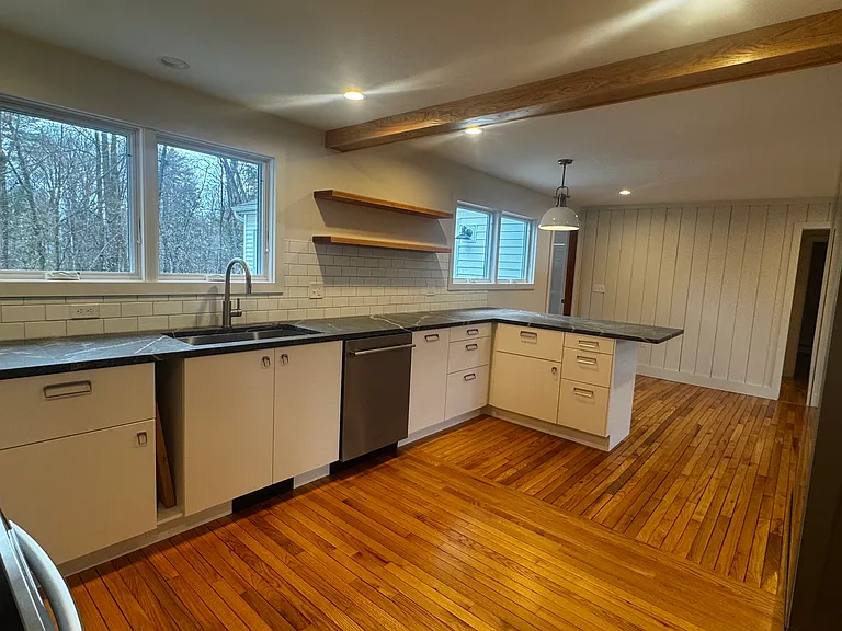 228 Prospect Pkwy — Photo 16