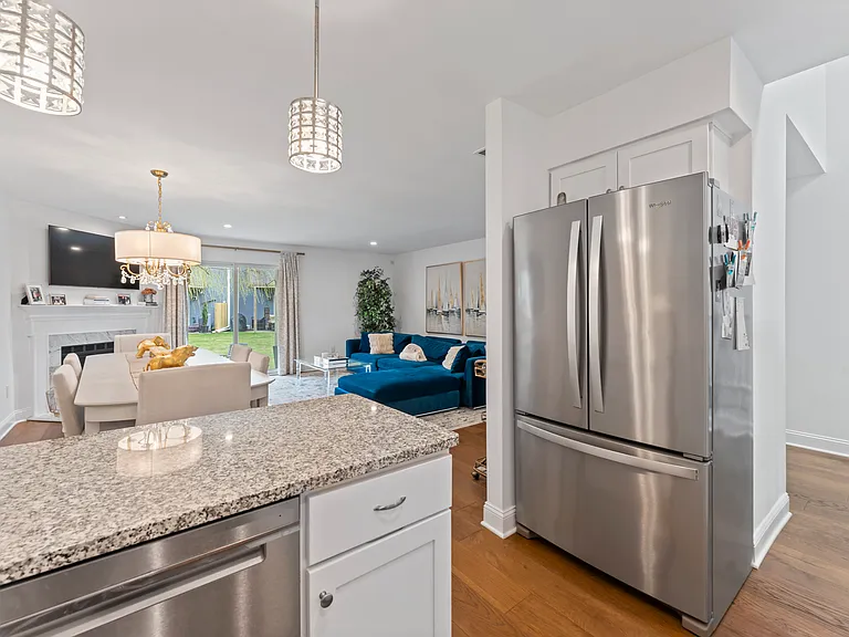 142 Shore Dr — Photo 6