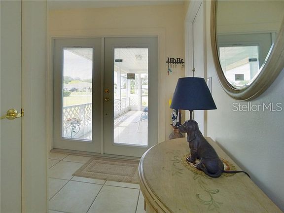 4th image of 1312 Lucaya Ave