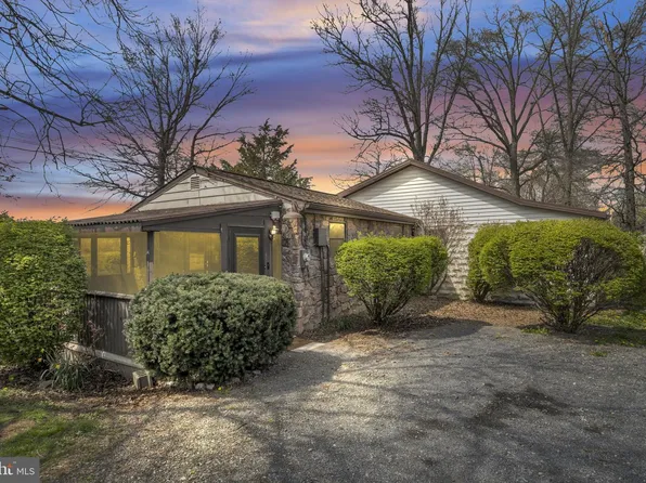 407 Potato Rd, Carlisle, PA 17015