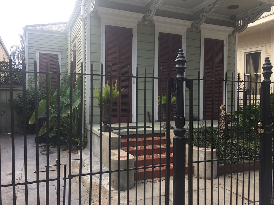 2nd image of 616 Esplanade Ave