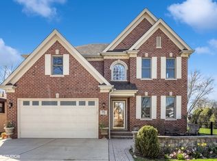 772 S Kent Ave, Elmhurst, IL 60126