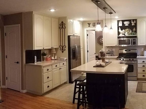 3rd image of 4561 E Wind River Dr