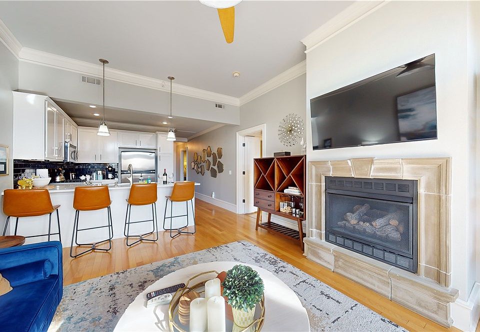 600 W Meadow St APT 204, Fayetteville, AR 72701 Zillow