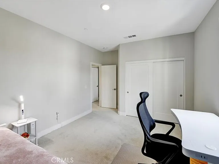 134 Chorus — Photo 26
