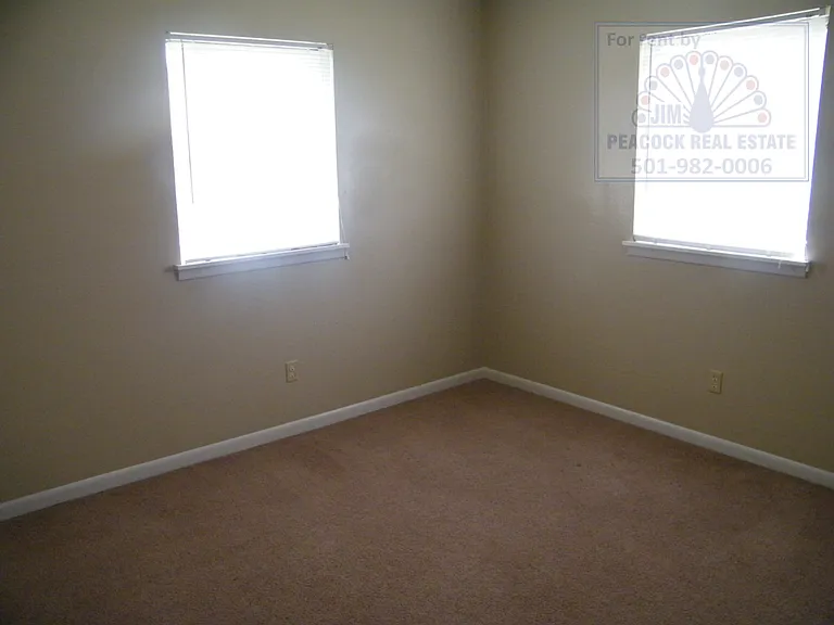 3021-3023 Hines Dr — Photo 6