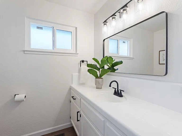 6804 N Backer Ave — Photo 16