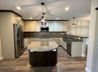 233 Hartson St, Napa, CA 94559