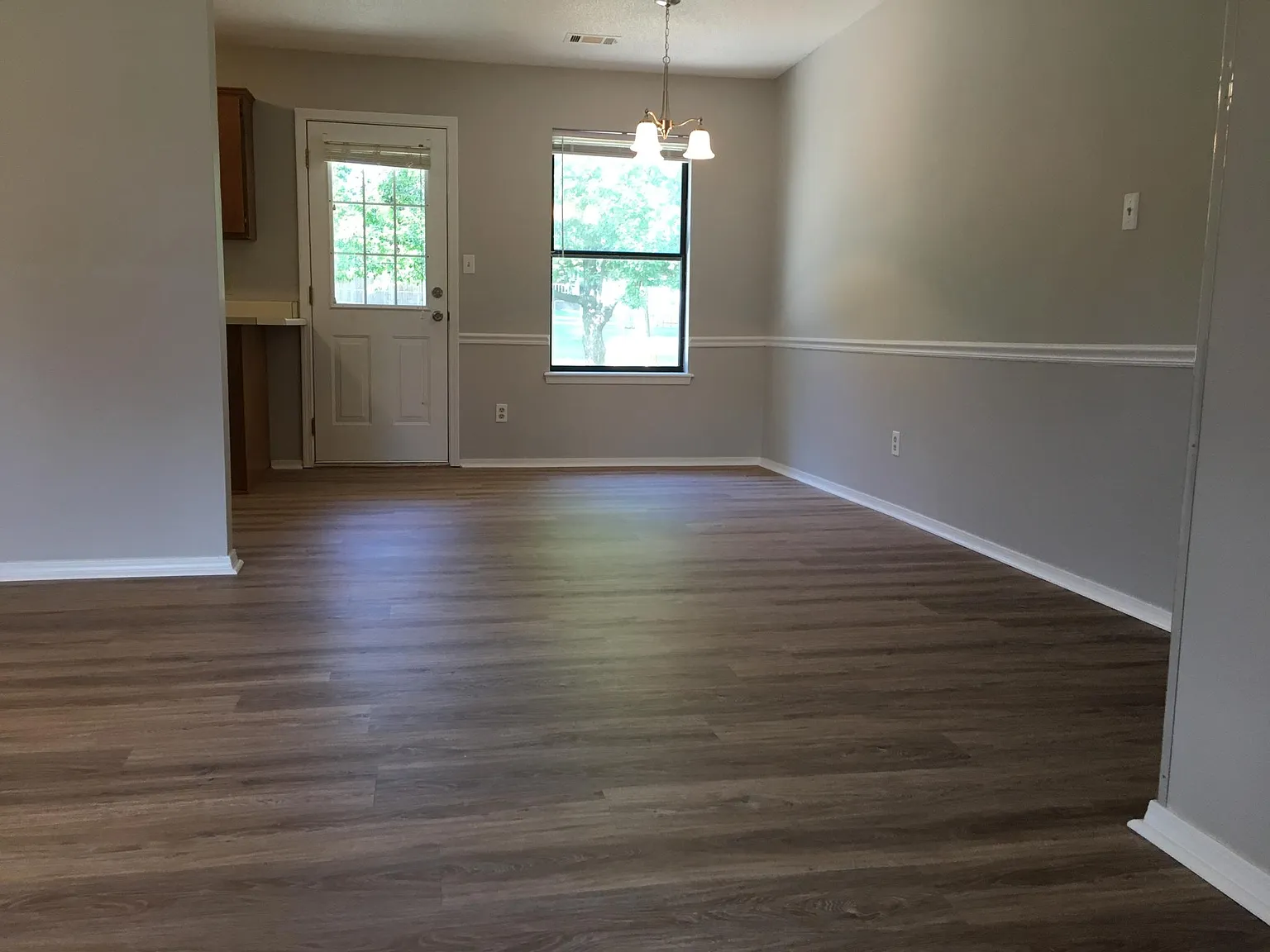 1417 Grand Pine Dr — Photo 3