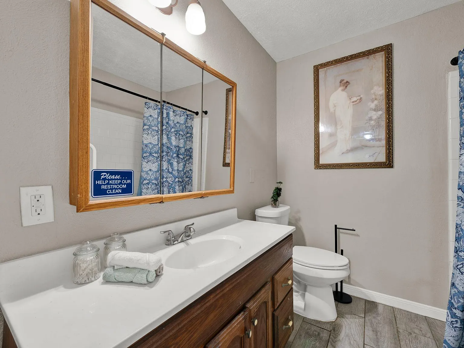 4 bed, 4.0 bath, 1610 sqft, $771 — Photo 3
