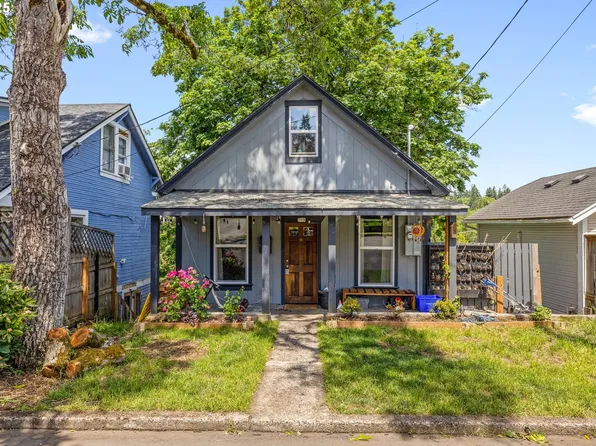 709 10th St, Oregon City, OR 97045