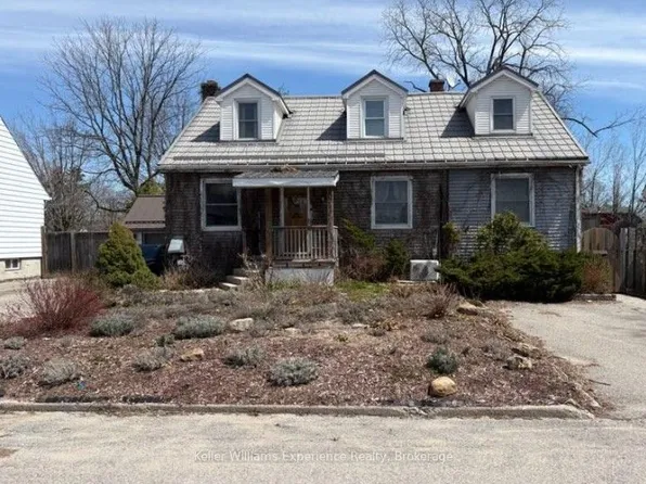 65 Drury Ln, Barrie, ON L4M 3C9