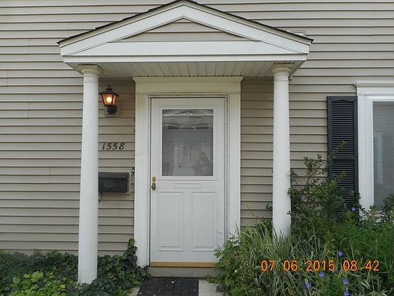 3rd image of 1558 Quaker Ln #174-D