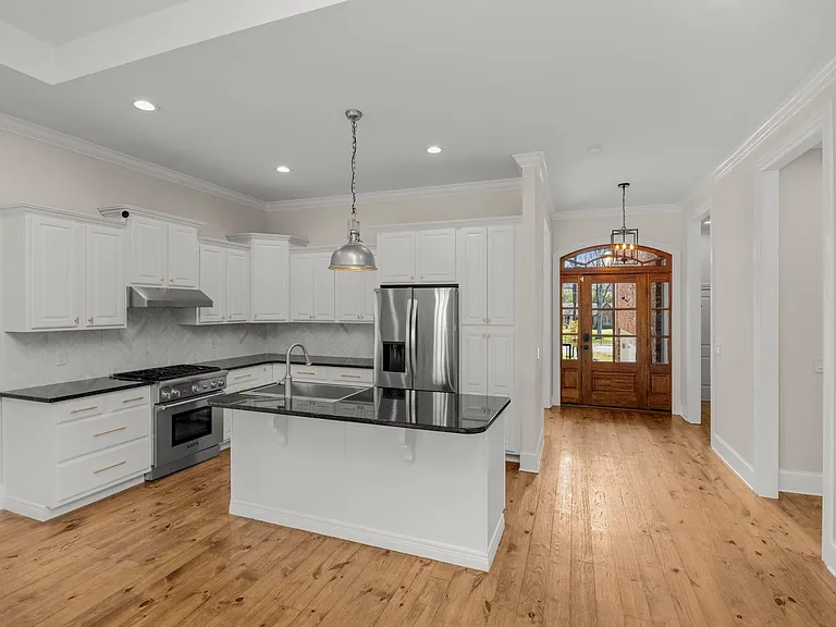 5904 Old Harding Pike — Photo 4