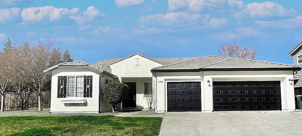 1140 Revelle Dr photo 1
