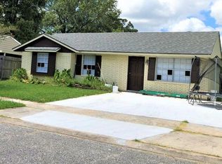 121 Sorority Dr, Lafayette, LA 70506