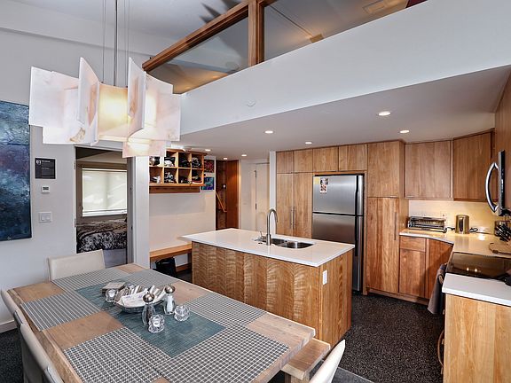 3rd image of 302 Gore Creek Dr #401