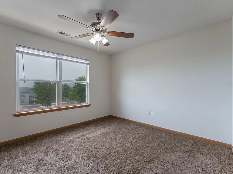 Arbor Ridge Apartments — Photo 14