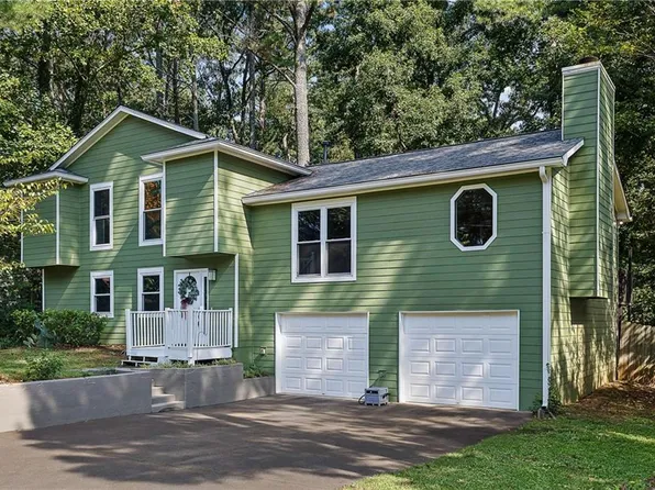5308 Ferry Creek Ln, Acworth, GA 30102