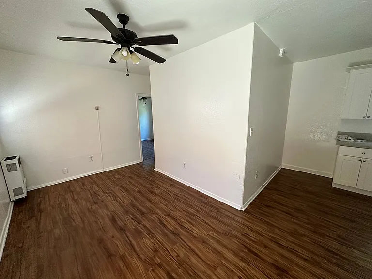 1033 Hoffman Ave #12 — Photo 34