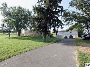 1590 Highway 139, Dandridge, TN 37725