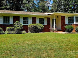 39 Ferncliff Dr, Asheville, NC 28805