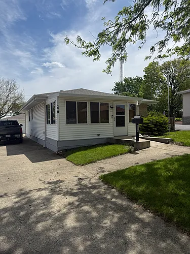 220 Morris St Photo 1