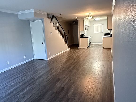 3rd image of 14604 Gault St APT 9