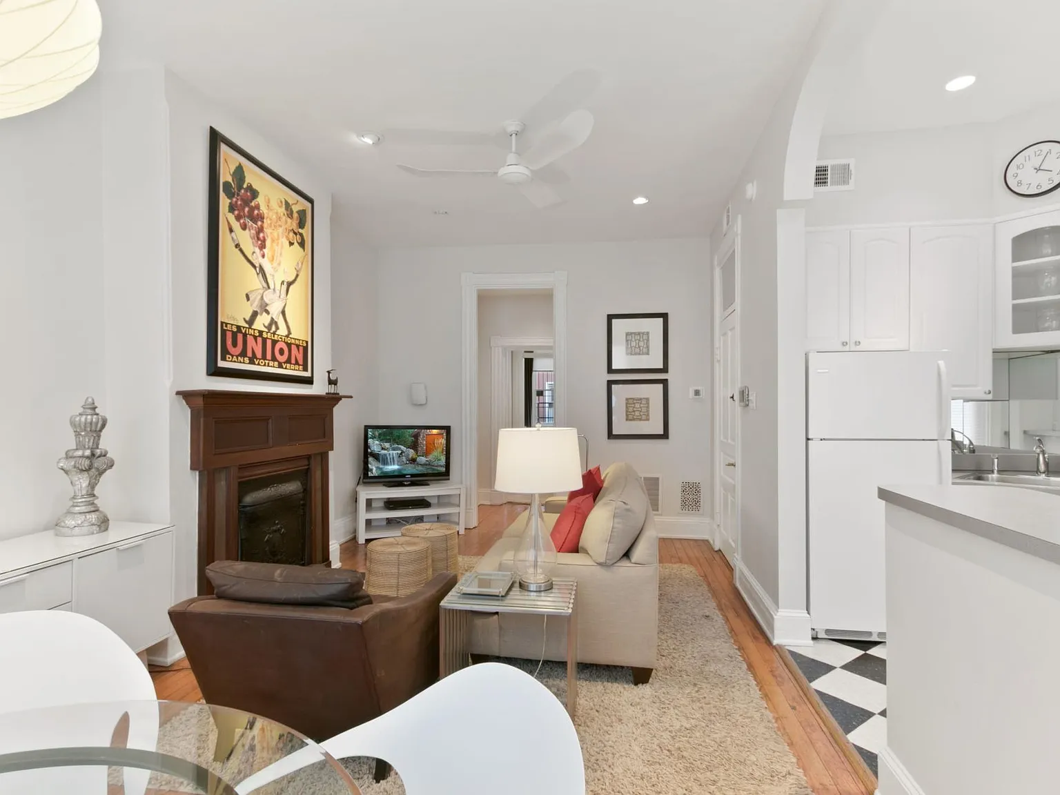 1 bed, 864 sqft, $4,500 — Photo 2