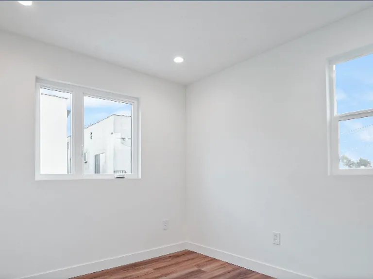 5187 W 20th St #25 — Photo 5