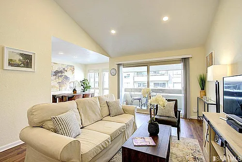 55 Fairmount Ave #313 Photo 1