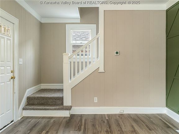 4th image of 232 Henson Ave