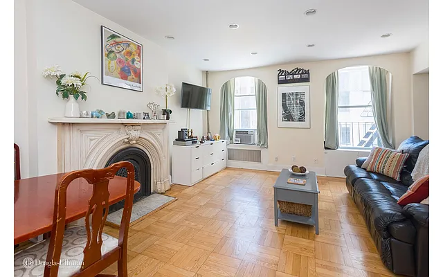 Rented by Douglas Elliman | media 7